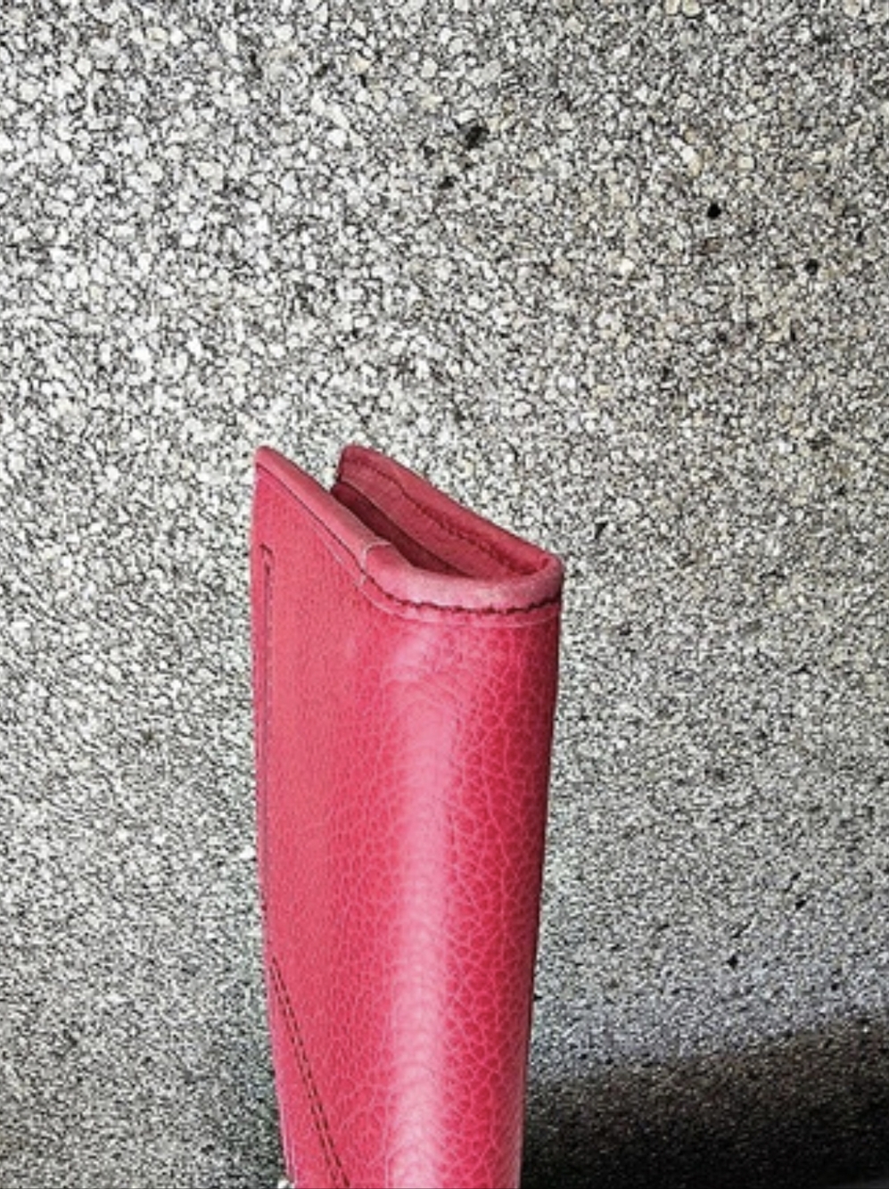 Fossil Pink Wallet - Picture 5 of 8